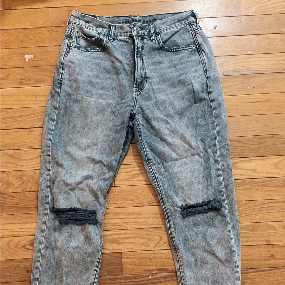 American Eagle Acid Wash Mom Jeans